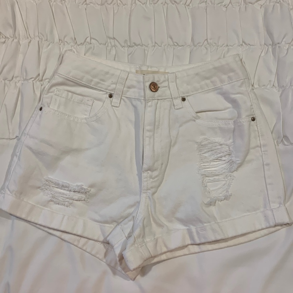 Pacsun Mom Denim White Shorts size 24